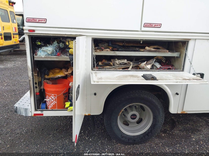 1GD42VCG8HF107514 2017 GMC  photo no. 14