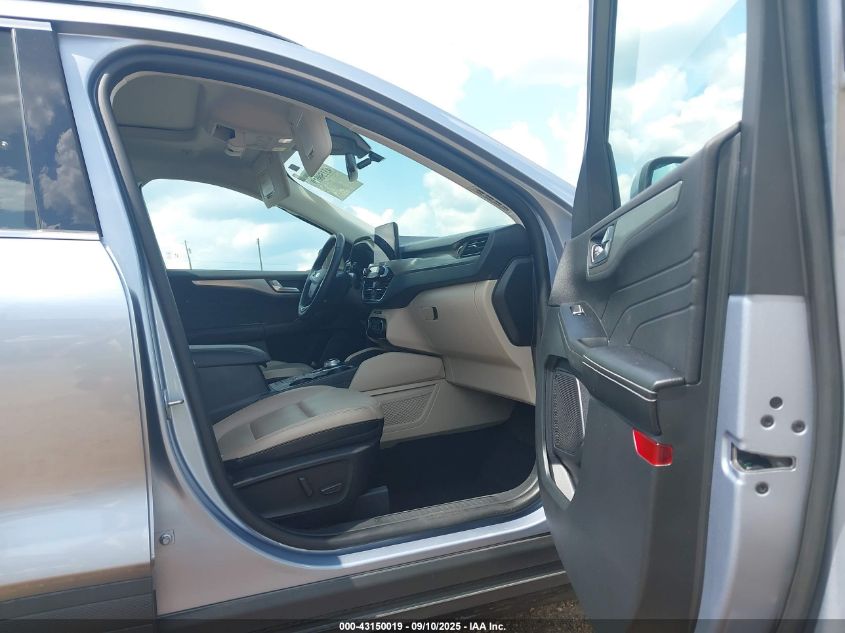 2022 Ford Escape Titanium VIN: 1FMCU9J97NUB98509 Lot: 43150019