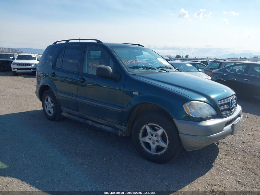 1998 Mercedes-Benz Ml 320 Classic green other gasoline 4JGAB54E3WA039617 photo #1