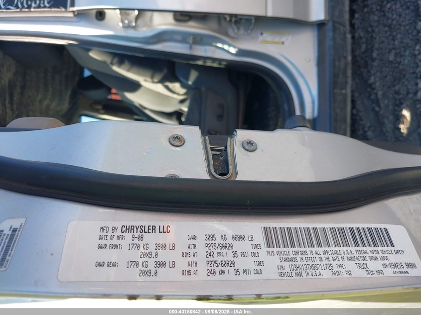 2009 Dodge Ram 1500 Slt/Sport/Trx VIN: 1D3HV13TX9S711729 Lot: 43150842