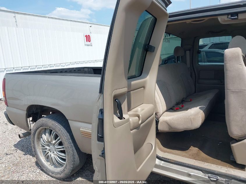 2002 Chevrolet Silverado 1500 Ls VIN: 2GCEC19W921204779 Lot: 43150907