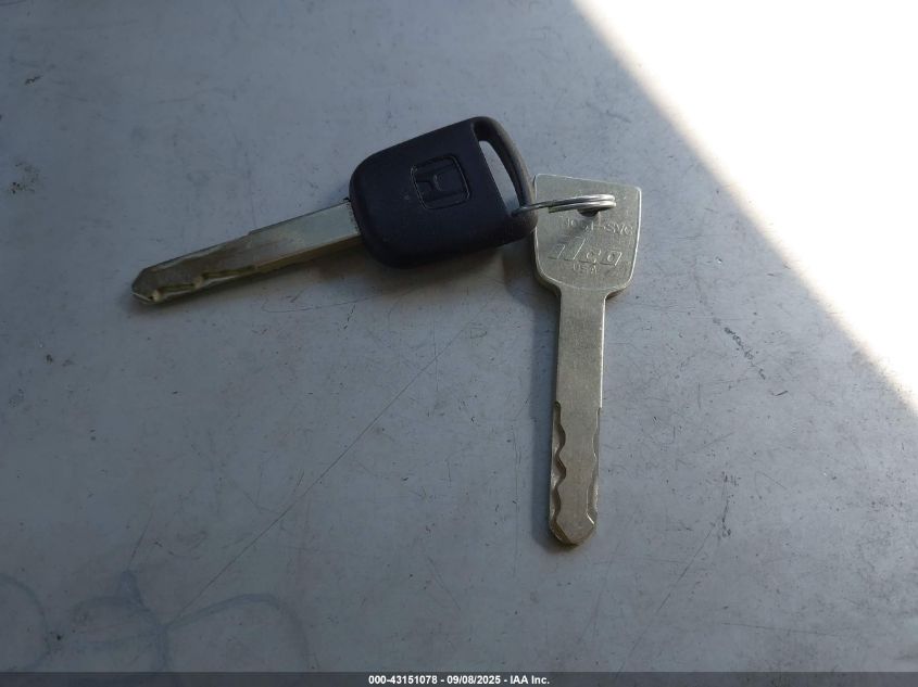 2002 Honda Cr-V Lx VIN: JHLRD68442C012761 Lot: 43151078