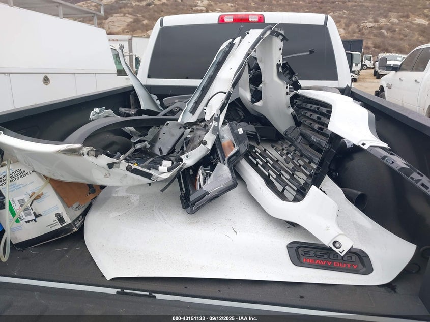 2024 Ram 3500 Big Horn 4X4 6'4 Box VIN: 3C63R3DL5RG346750 Lot: 43151133