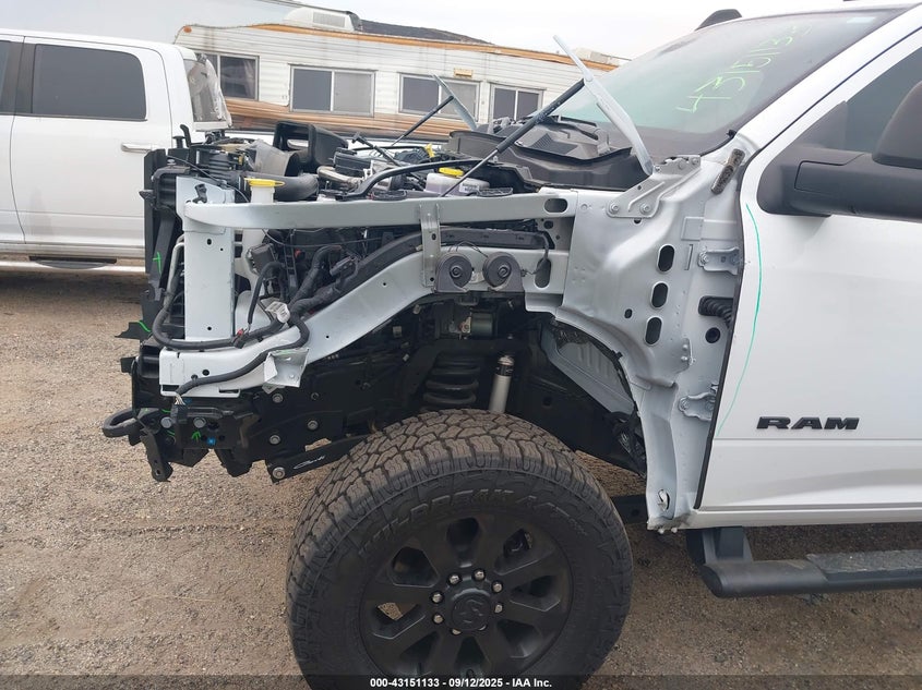 2024 Ram 3500 Big Horn 4X4 6'4 Box VIN: 3C63R3DL5RG346750 Lot: 43151133