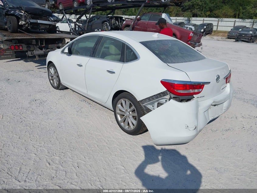 Vin: 1g4ps5sk7e4232885, lot: 43645618, buick verano leather group 20143