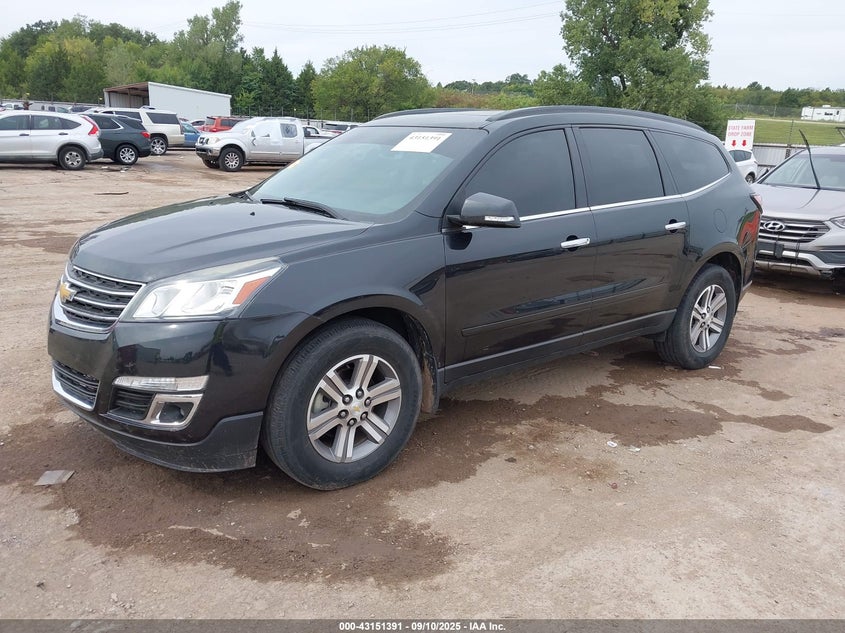 2015 CHEVROLET TRAVERSE auction photo 2