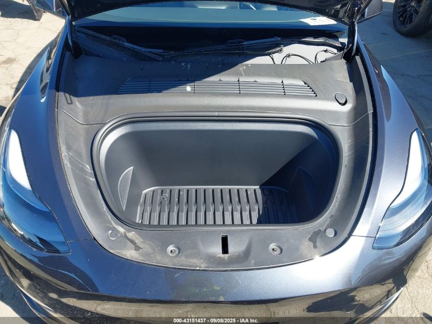 2024 Tesla Model Y Long Range Dual Motor All-Wheel Drive VIN: 7SAYGDEEXRF161757 Lot: 43151437