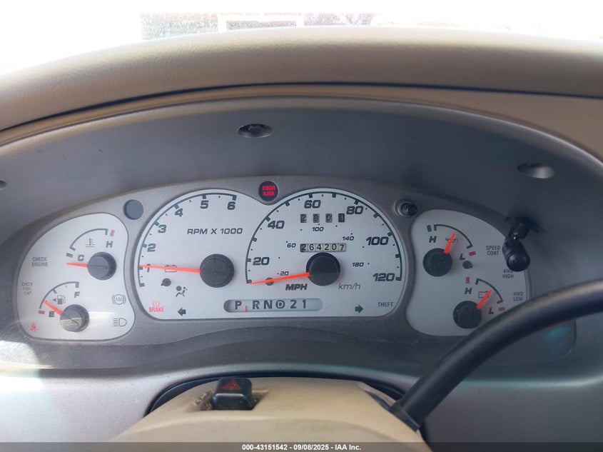 2003 Ford Explorer Sport Trac Xls/Xlt VIN: 1FMZU77E13UC06975 Lot: 43151542