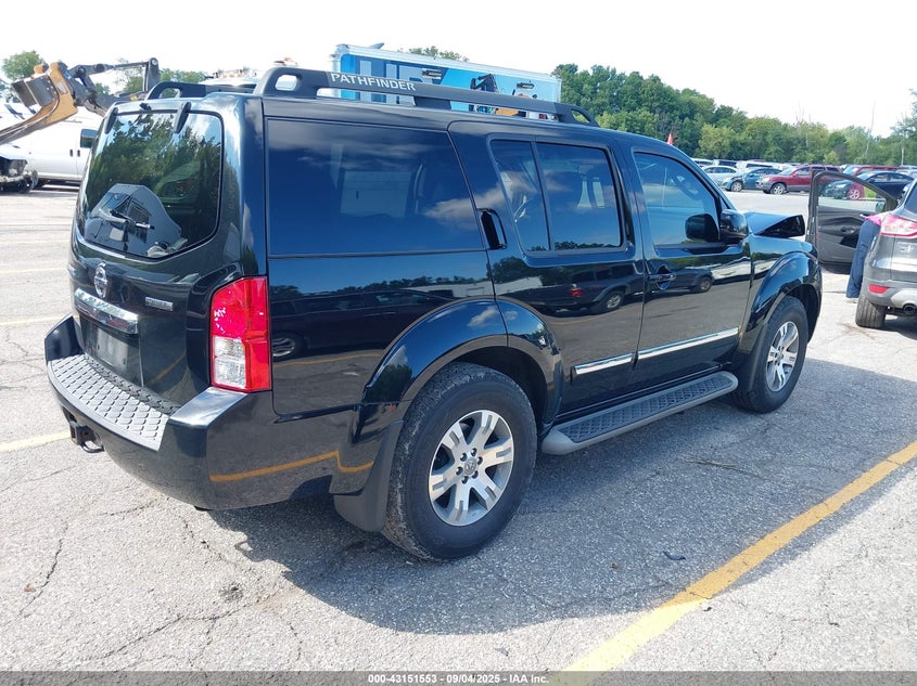 Vin: 5n1ar1nb4cc604482, lot: 43645905, nissan pathfinder silver 20124