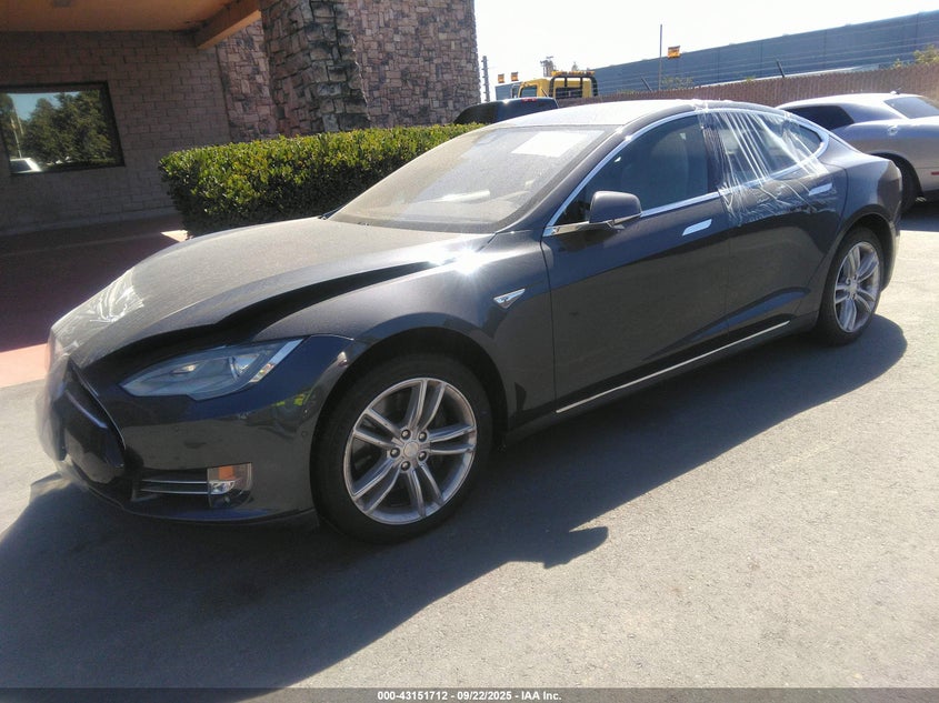 Vin: 5yjsa1e10ff113468, lot: 43646064, tesla model s 60/70/85 20152