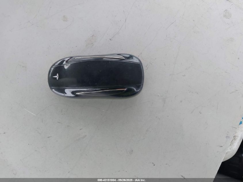 2016 Tesla Model X 60D/70D/75D/90D VIN: 5YJXCAE26GF006550 Lot: 43151804