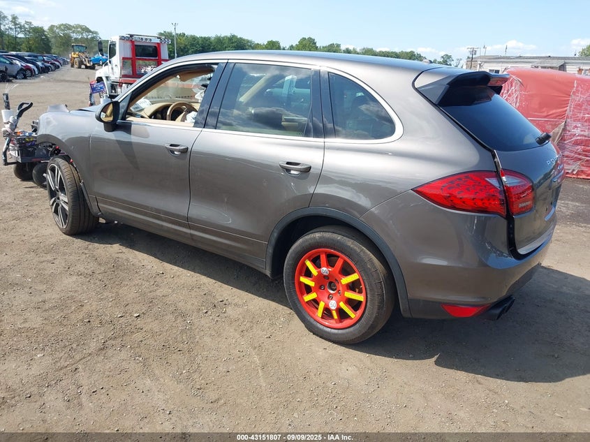 2012 PORSCHE CAYENNE auction photo 3