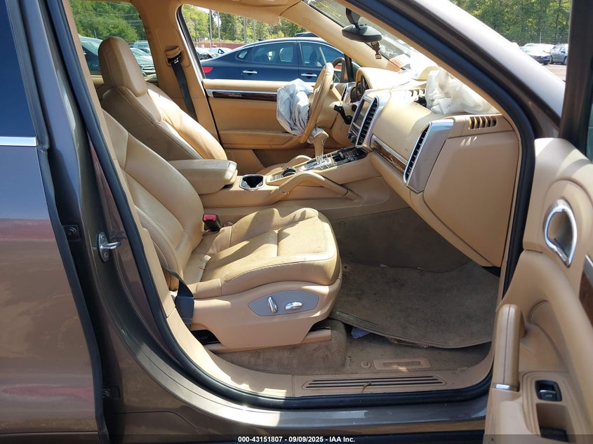 2012 PORSCHE CAYENNE auction photo 5