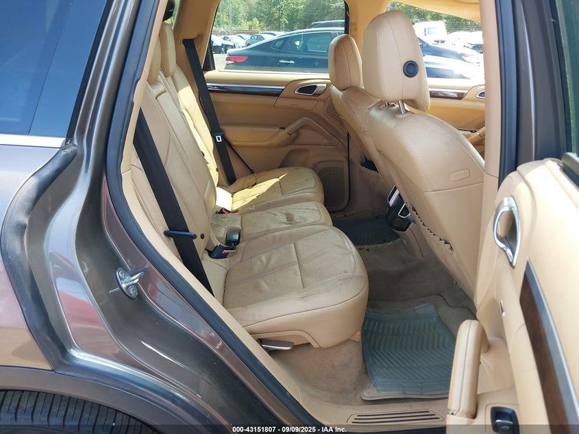 2012 PORSCHE CAYENNE auction photo 8