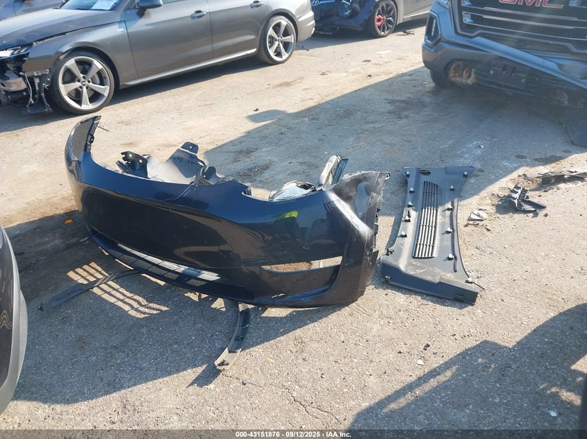 2024 Tesla Model Y Long Range Dual Motor All-Wheel Drive VIN: 7SAYGDEE0RA234017 Lot: 43151876