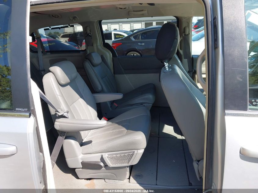 2008 Chrysler Town & Country Touring VIN: 2A8HR54P28R836576 Lot: 43152000