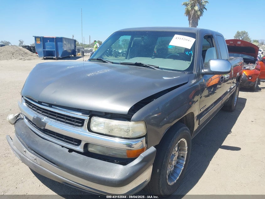 2GCEC19T311133695 2001 CHEVROLET SILVERADO photo no. 2