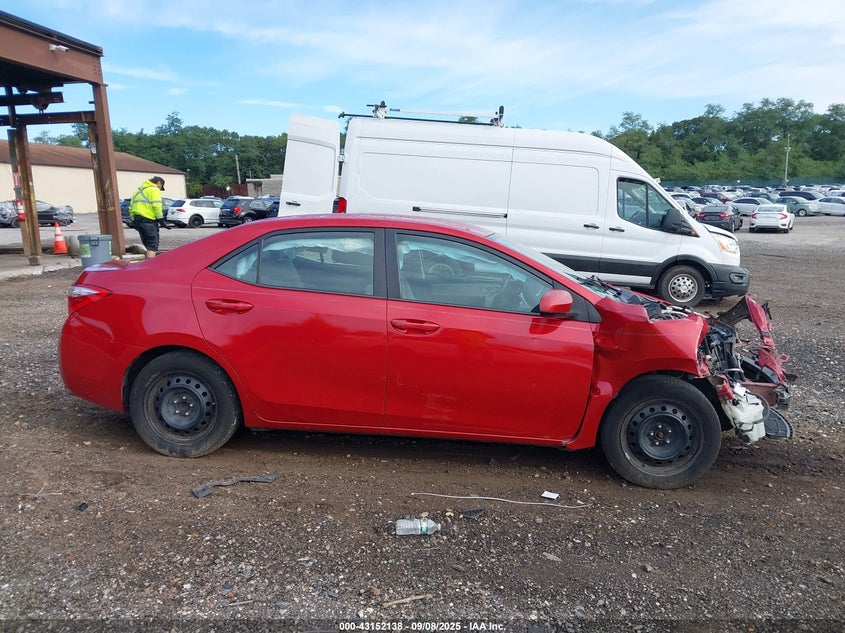 2015 TOYOTA COROLLA LE - 5YFBURHE5FP233453