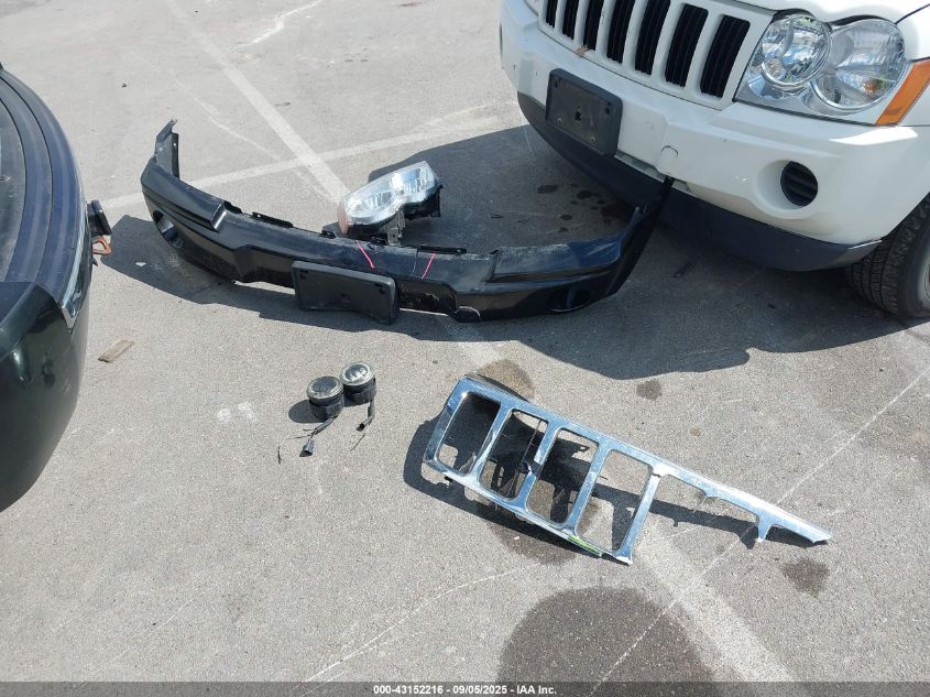 2007 Jeep Grand Cherokee Limited VIN: 1J8HR58287C686687 Lot: 43152216