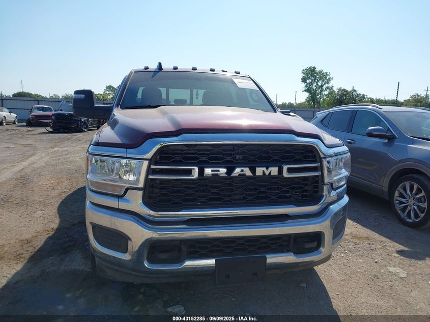 2024 Ram 3500 Tradesman 4X4 8' Box VIN: 3C63RRGL1RG346954 Lot: 43152285