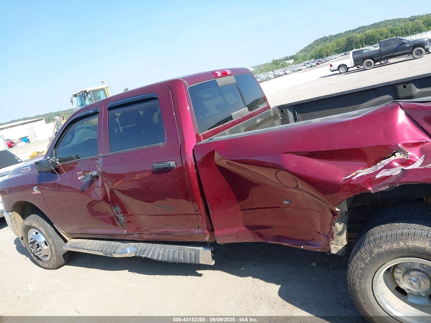 2024 Ram 3500 Tradesman 4X4 8' Box VIN: 3C63RRGL1RG346954 Lot: 43152285