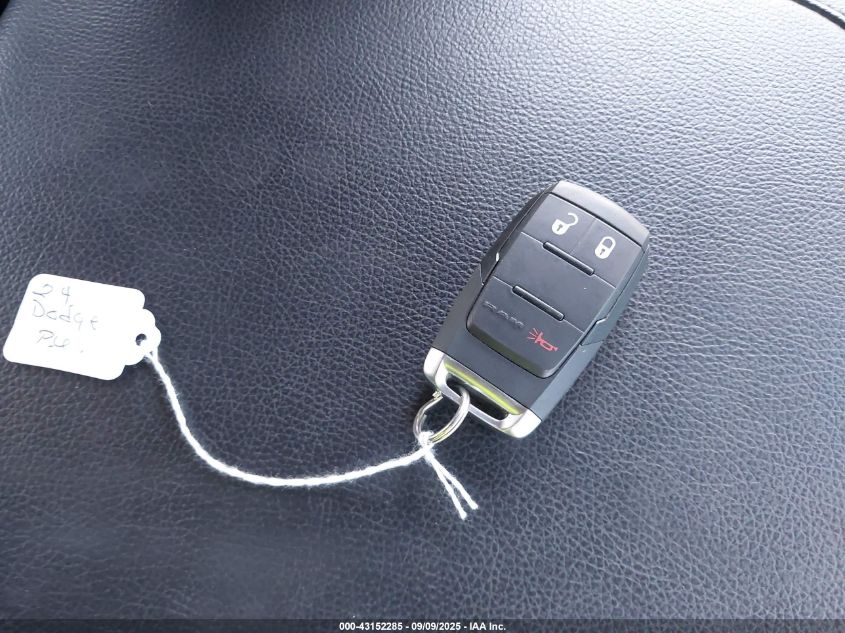 2024 Ram 3500 Tradesman 4X4 8' Box VIN: 3C63RRGL1RG346954 Lot: 43152285