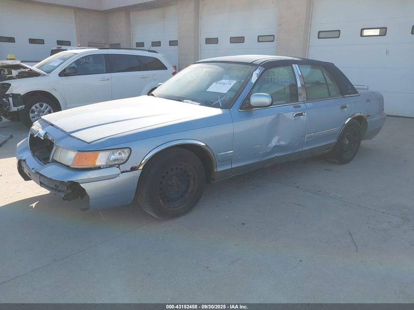 2MEFM74W6YX607862 2000 MERCURY GRAND MARQUIS photo no. 2