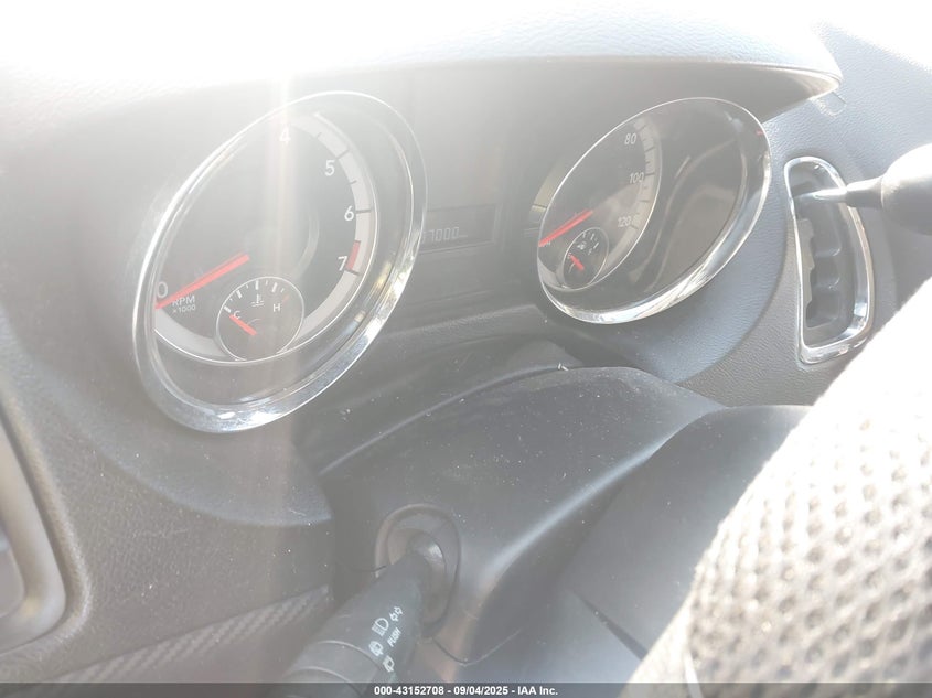 2015 DODGE GRAND CARAVAN auction photo 7