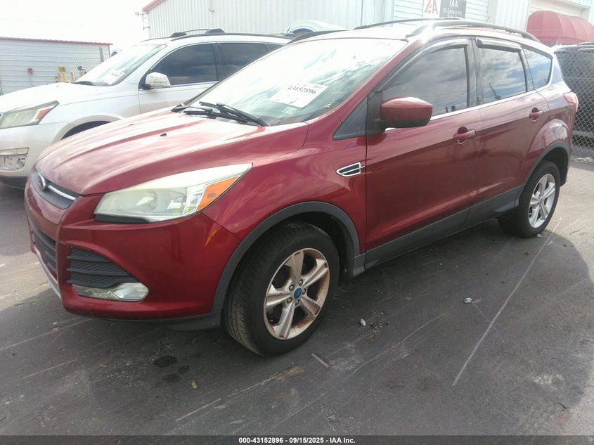 Vin: 1fmcu9g95dub91256, lot: 43647248, ford escape se 20132