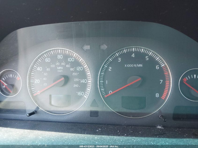 2005 Volvo V70 2.5T VIN: YV1SW592652521206 Lot: 43153023