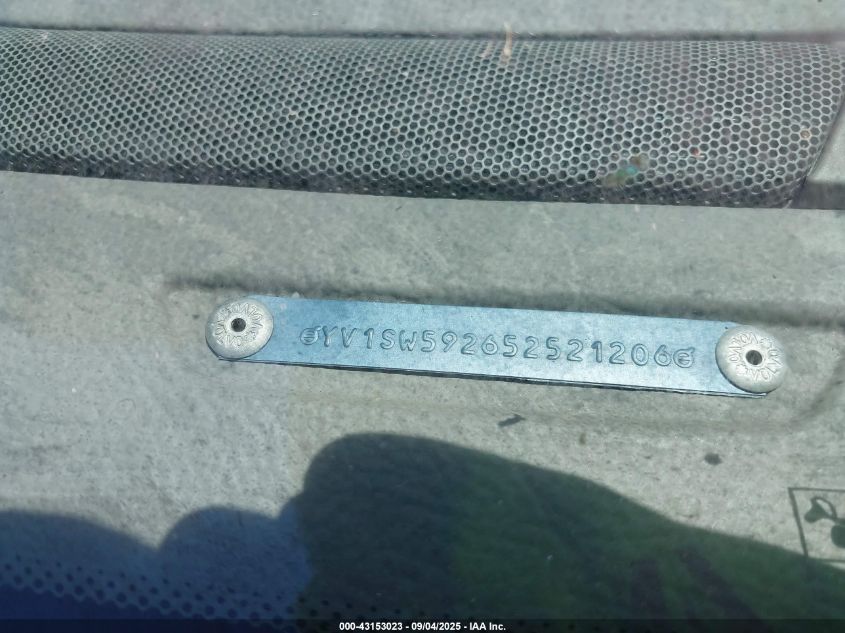 2005 Volvo V70 2.5T VIN: YV1SW592652521206 Lot: 43153023