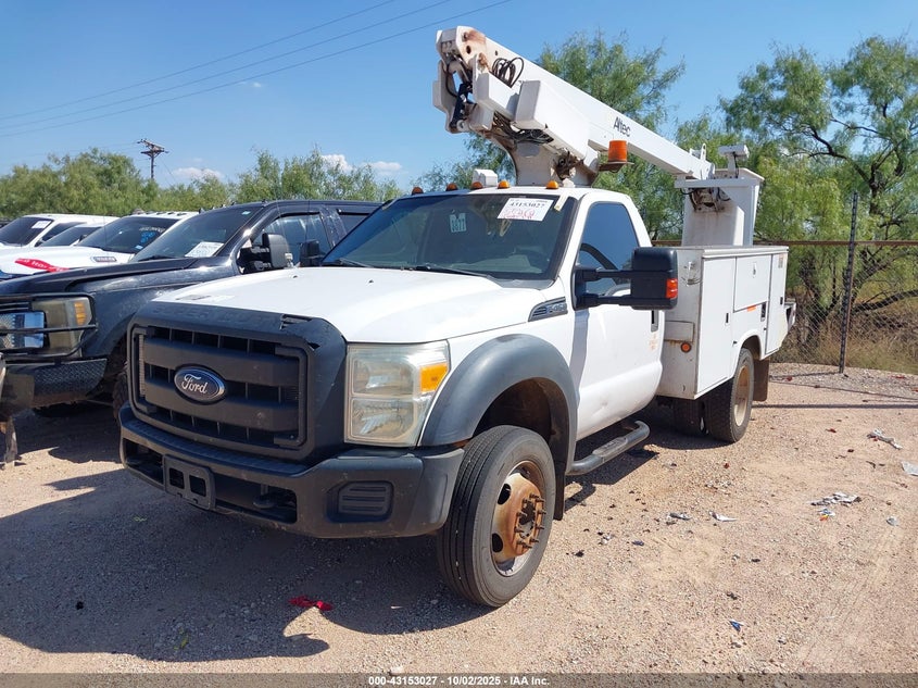 2015 Ford F-450 Chassis Xl white truck gasoline 1FDUF4GY2FED43581 photo #3