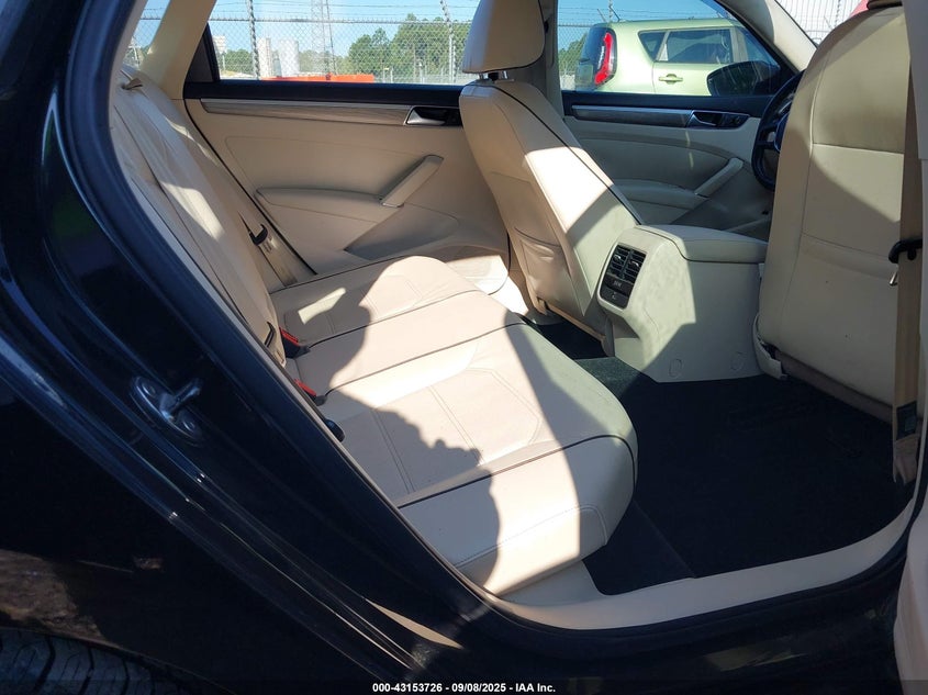 2016 VOLKSWAGEN PASSAT 1.8T SE - 1VWBS7A3XGC033730