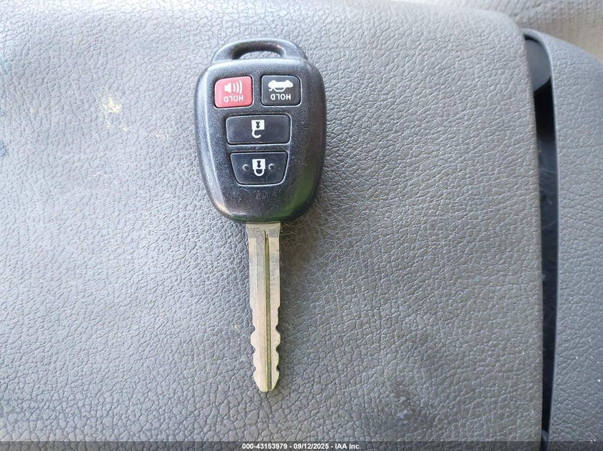 2017 Toyota Corolla Se VIN: 2T1BURHE0HC933464 Lot: 43153979