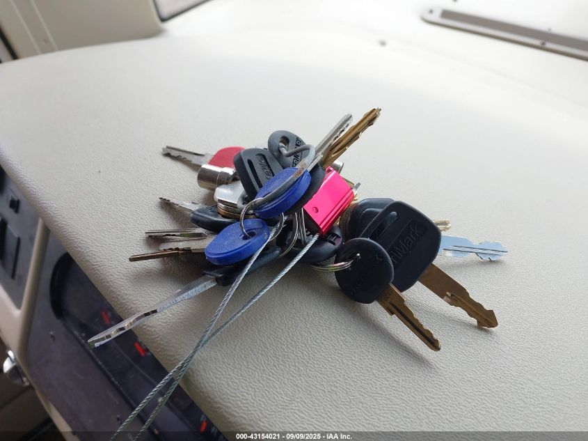 2004 Ford F550 Super Duty Stripped Chass VIN: 1F6NF53S940A02059 Lot: 43154021