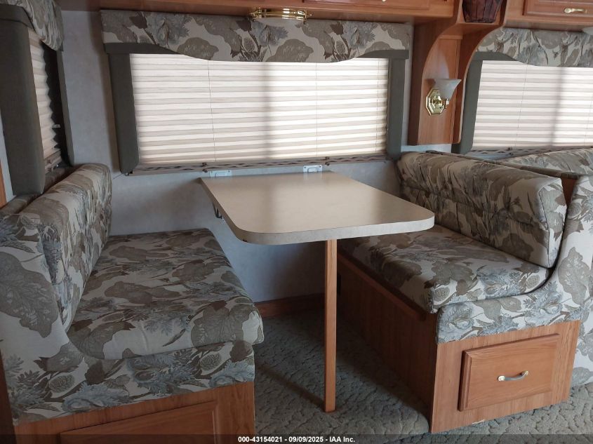 2004 Ford F550 Super Duty Stripped Chass VIN: 1F6NF53S940A02059 Lot: 43154021