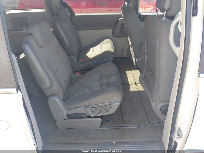 2010 Chrysler Town & Country Touring VIN: 2A4RR5D1XAR337192 Lot: 43154482