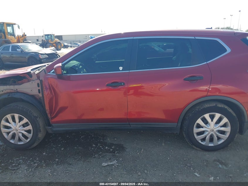 2016 NISSAN ROGUE S - KNMAT2MT0GP626578