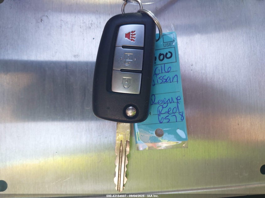 2016 NISSAN ROGUE S - KNMAT2MT0GP626578