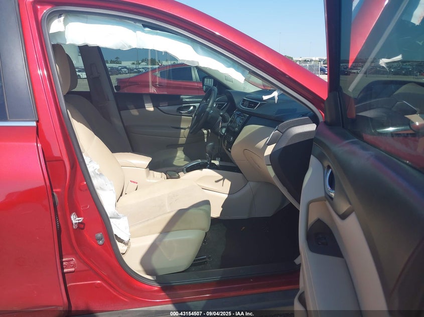 2016 NISSAN ROGUE S - KNMAT2MT0GP626578