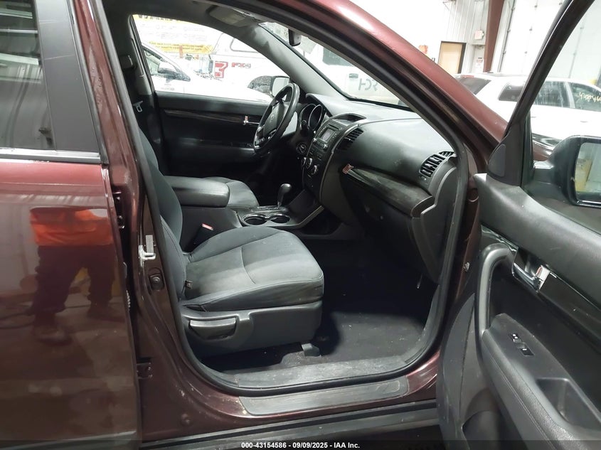 2013 KIA SORENTO LX - 5XYKT4A66DG383839