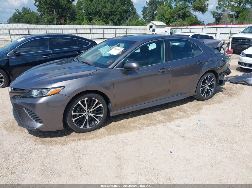 2020 TOYOTA CAMRY SE 4T1G11AK2LU305929