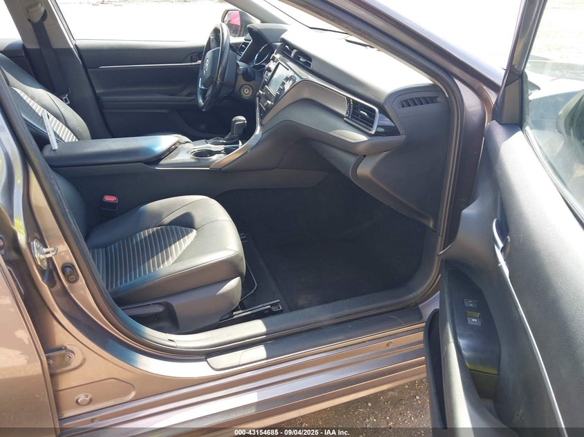 2020 TOYOTA CAMRY SE 4T1G11AK2LU305929