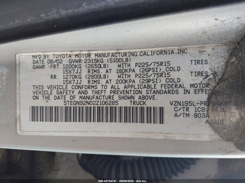 5TEGN92N02Z106285 2002 TOYOTA TACOMA photo no. 9