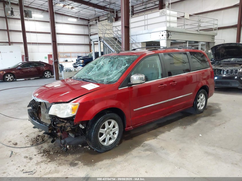2A4RR5D12AR130196 2010 CHRYSLER TOWN & COUNTRY photo no. 2