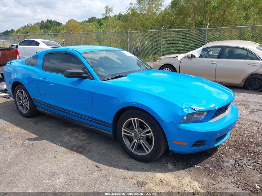 FORD MUSTANG V6/V6 PREMIUM