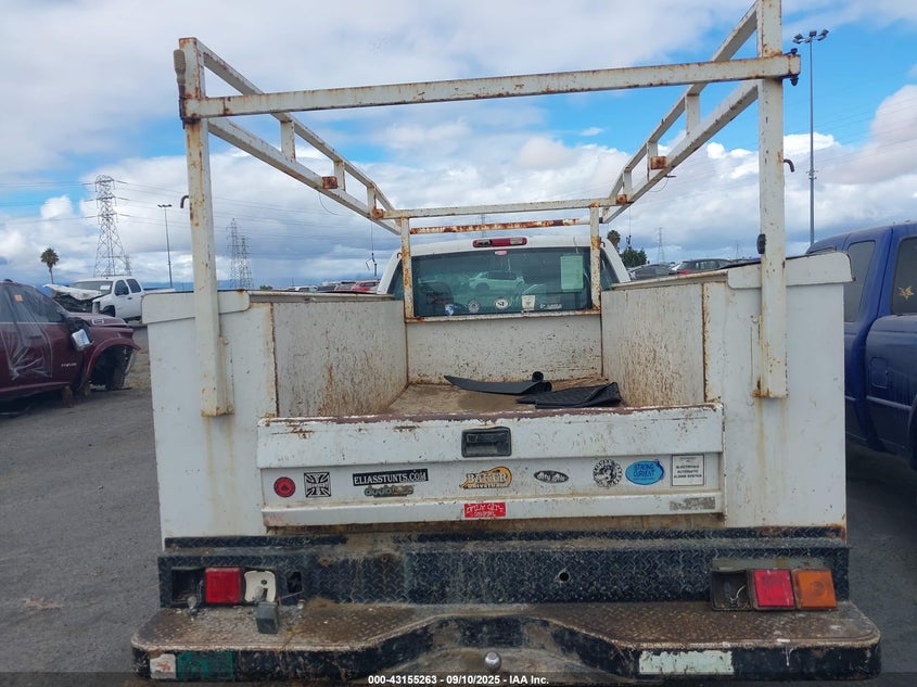 2002 Chevrolet Silverado 2500 VIN: 1GBGC24UX2Z284013 Lot: 43155263