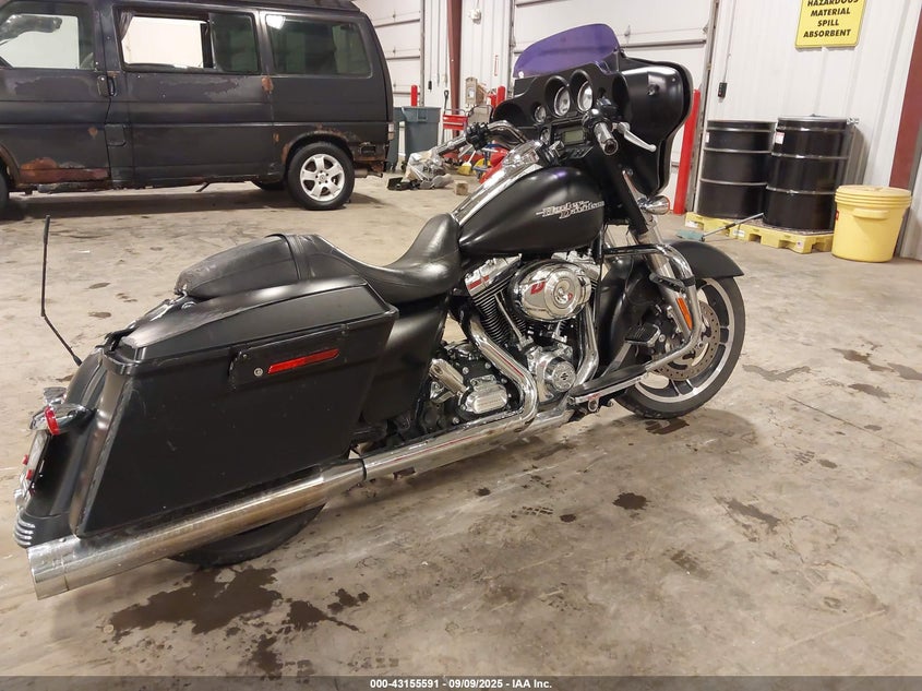 1HD1KBM1XDB627472 2013 HARLEY-DAVIDSON STREET GLIDE photo no. 4