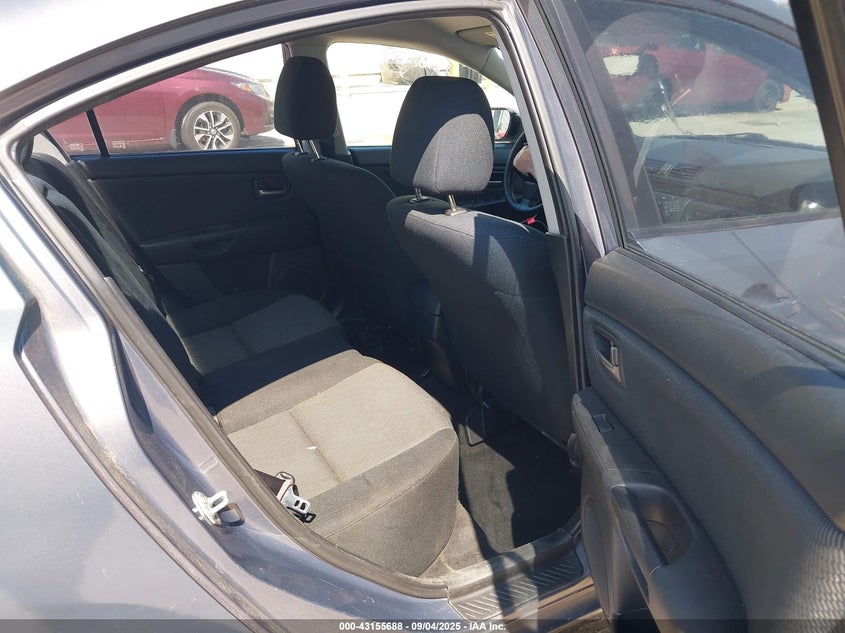 2008 Mazda Mazda3 I VIN: JM1BK12FX81790584 Lot: 43155688