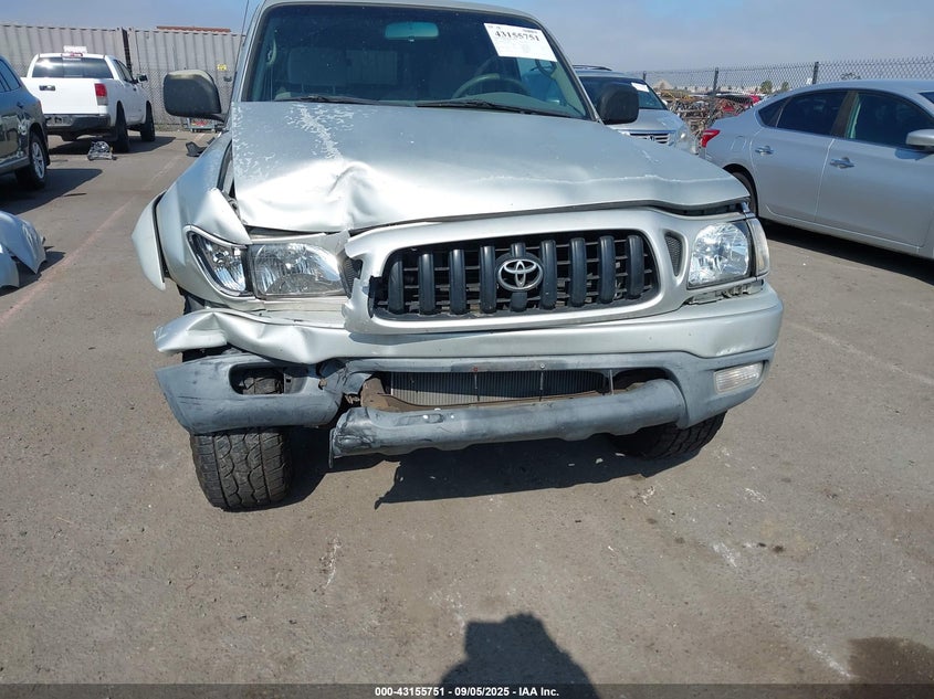 5TEWN72N82Z890716 2002 TOYOTA TACOMA photo no. 6